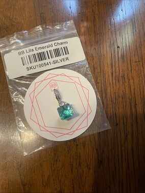 BB Lila Silver Emerald Charm Pendant
